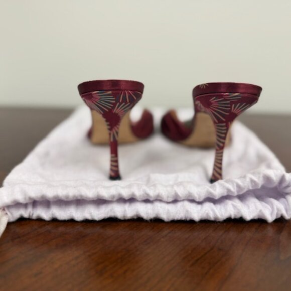 JImmy Choo Burgundy Fan Design Satin with Metal Berries - Picture 4 of 5